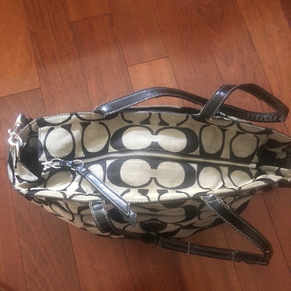 Coach Signature Multifunction Diaper Travel bag - Picture 7 of 14